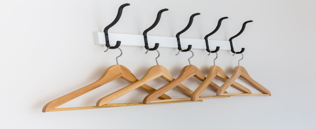 Hangers-and-Wall-Mounted-Shelves